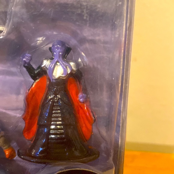 Dungeons & Dragons 4 Die Casts Elf Ranger, Cleric, Human Fighter & Mind Flayer - Picture 8 of 9
